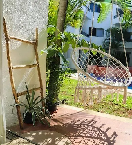 Lovely 2 Bdrm In Gated Community & Pool View Apartament