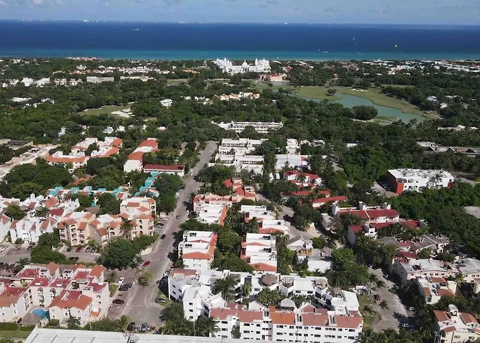 Apartament Lovely 2 Bdrm In Gated Community & Pool View