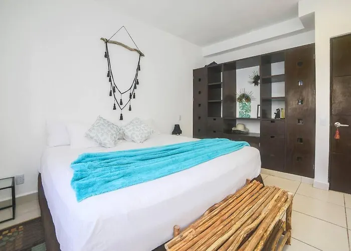 Lovely 2 Bdrm In Gated Community & Pool View * Playa del Carmen