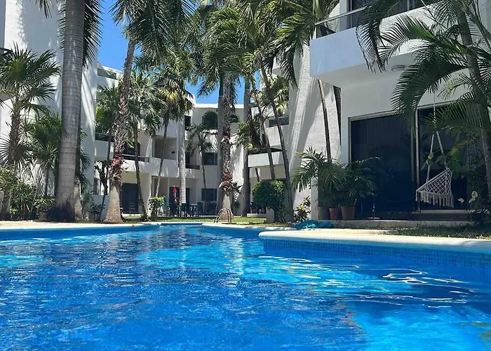 Apartament Lovely 2 Bdrm In Gated Community & Pool View Playa del Carmen